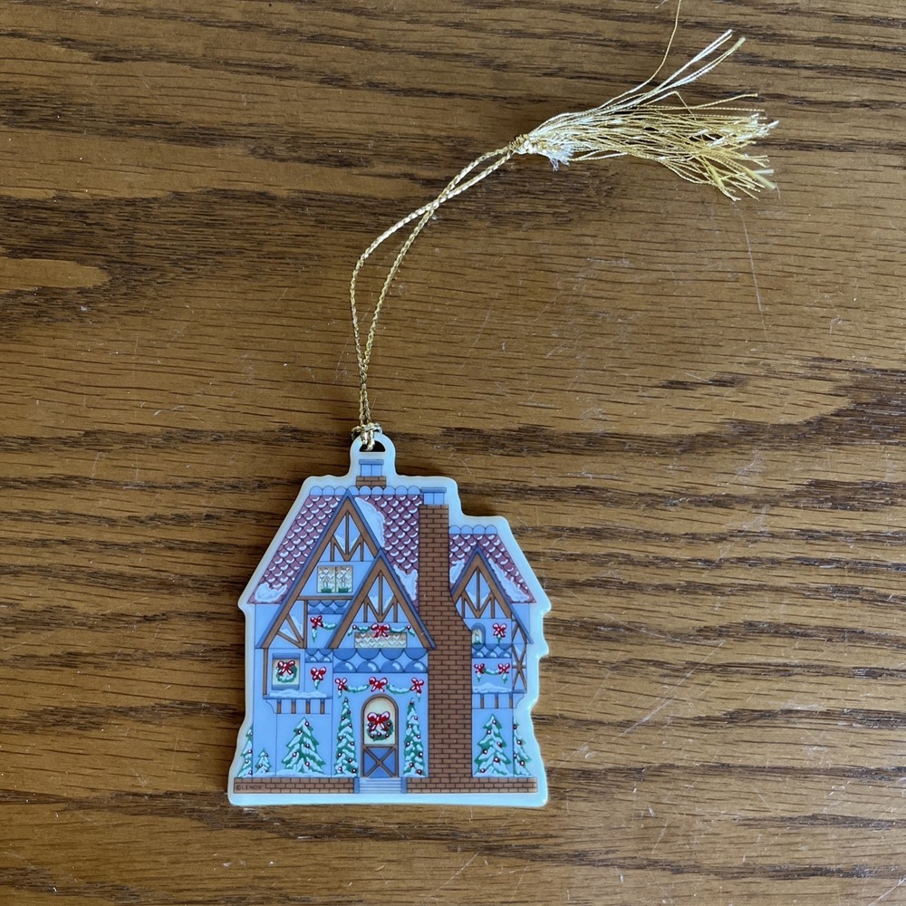 Lenox Ornament Victorian Homes Durham Square - Chalet Ornament - No Box